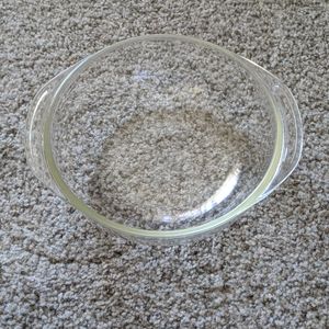 Vintage 1 1/2 qt pyrex bowl!